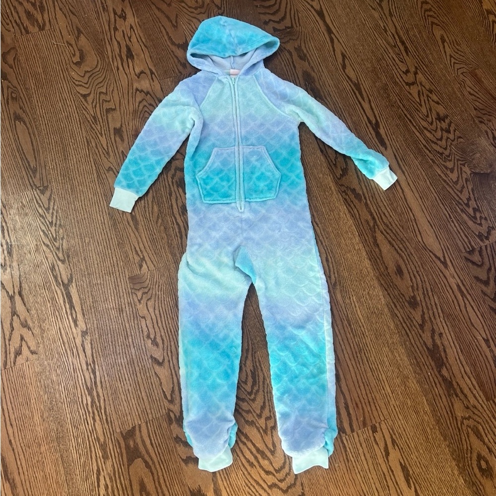 Medium one-piece pajamas